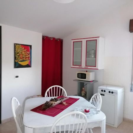 Gmb Villa Rosy Gela Exterior foto